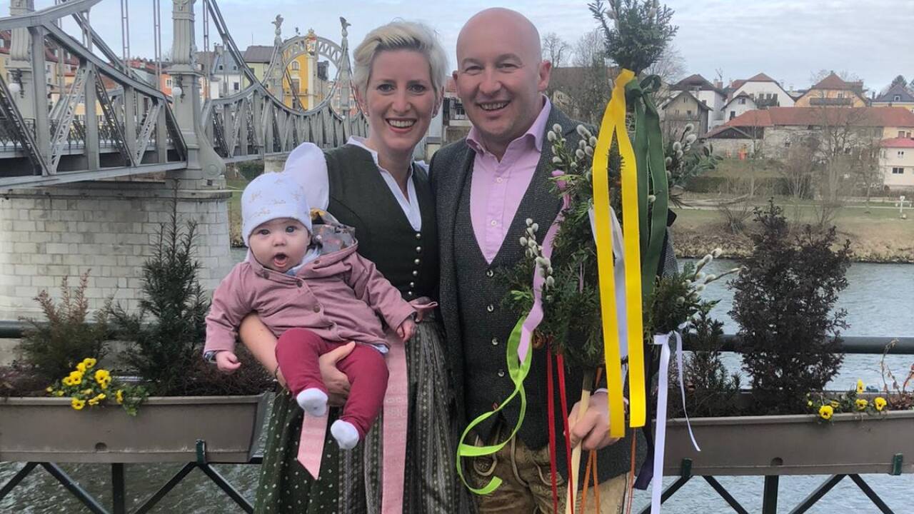 Hochzeitlader Josef „Sepp“ Stadler tanzte schon auf vielen Hochzeiten, im Corona-Jahr 2020 auch auf seiner eigenen. 