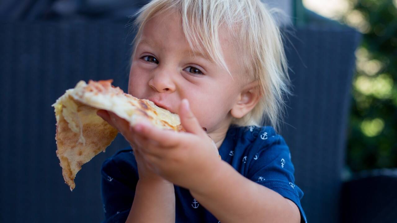 Klassische Pizza Margherita – oder darf es auch einmal eine mit süßem Belag sein?  