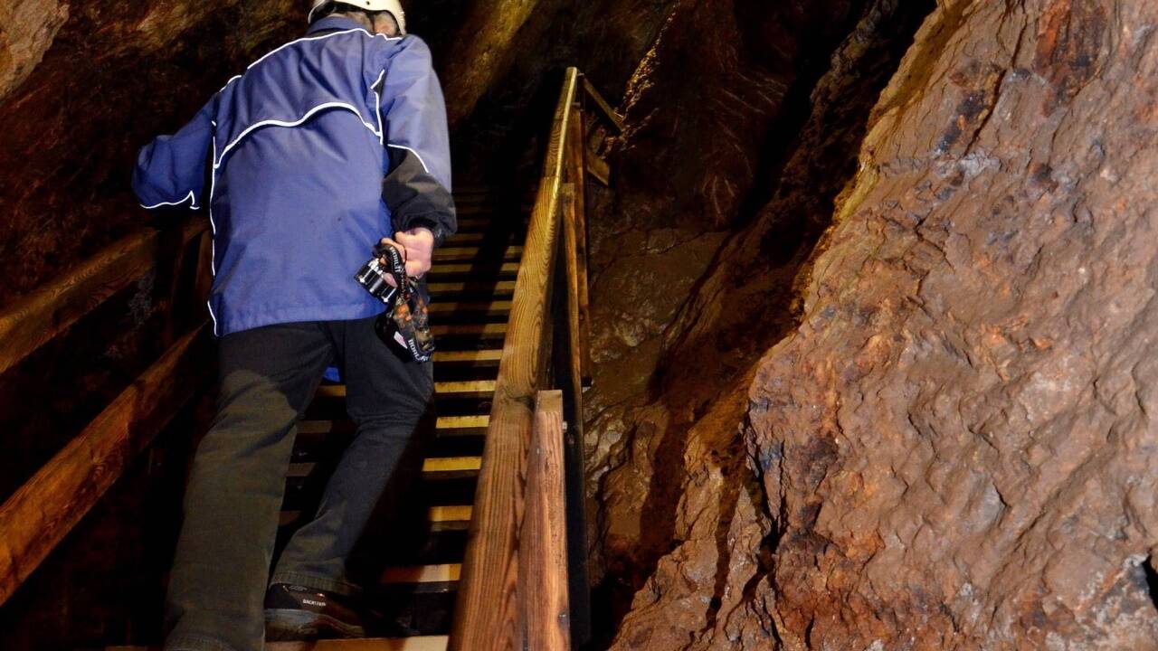 Unter anderem sind im engen Stollensystem 200 Stufen bergauf zu überwinden. 
