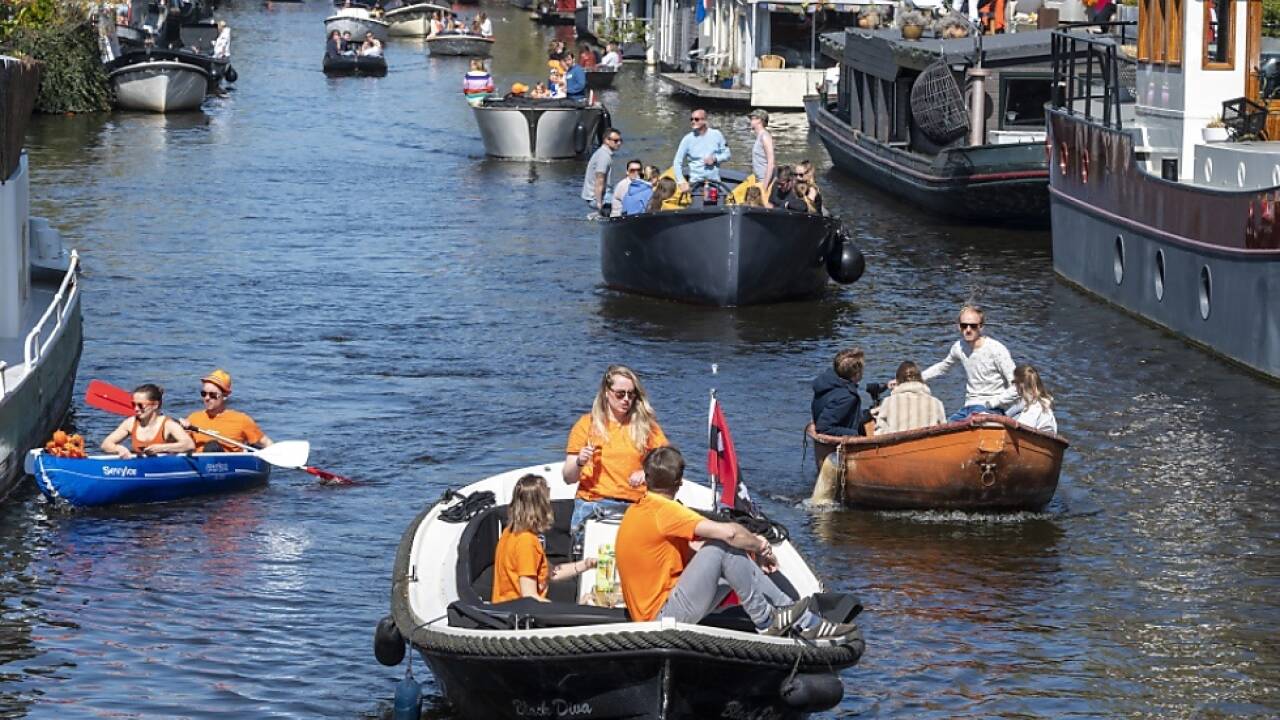 Boote in einem Amsterdamer Kanal 