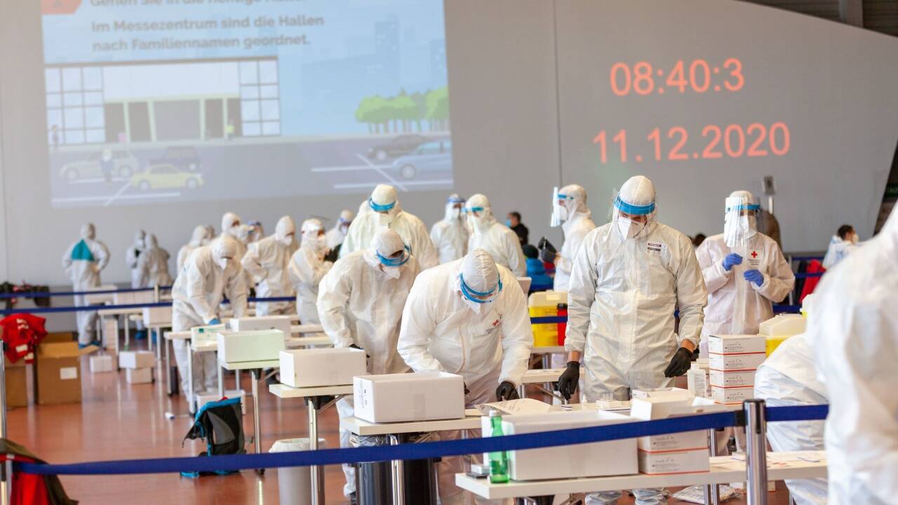 In Teststraßen, wie hier vom Roten Kreuz Salzburg, soll man zukünftig auch ein Testzertifikat bekommen. Dieses ist zum Beispiel Voraussetzung für den „Grünen Pass“. 