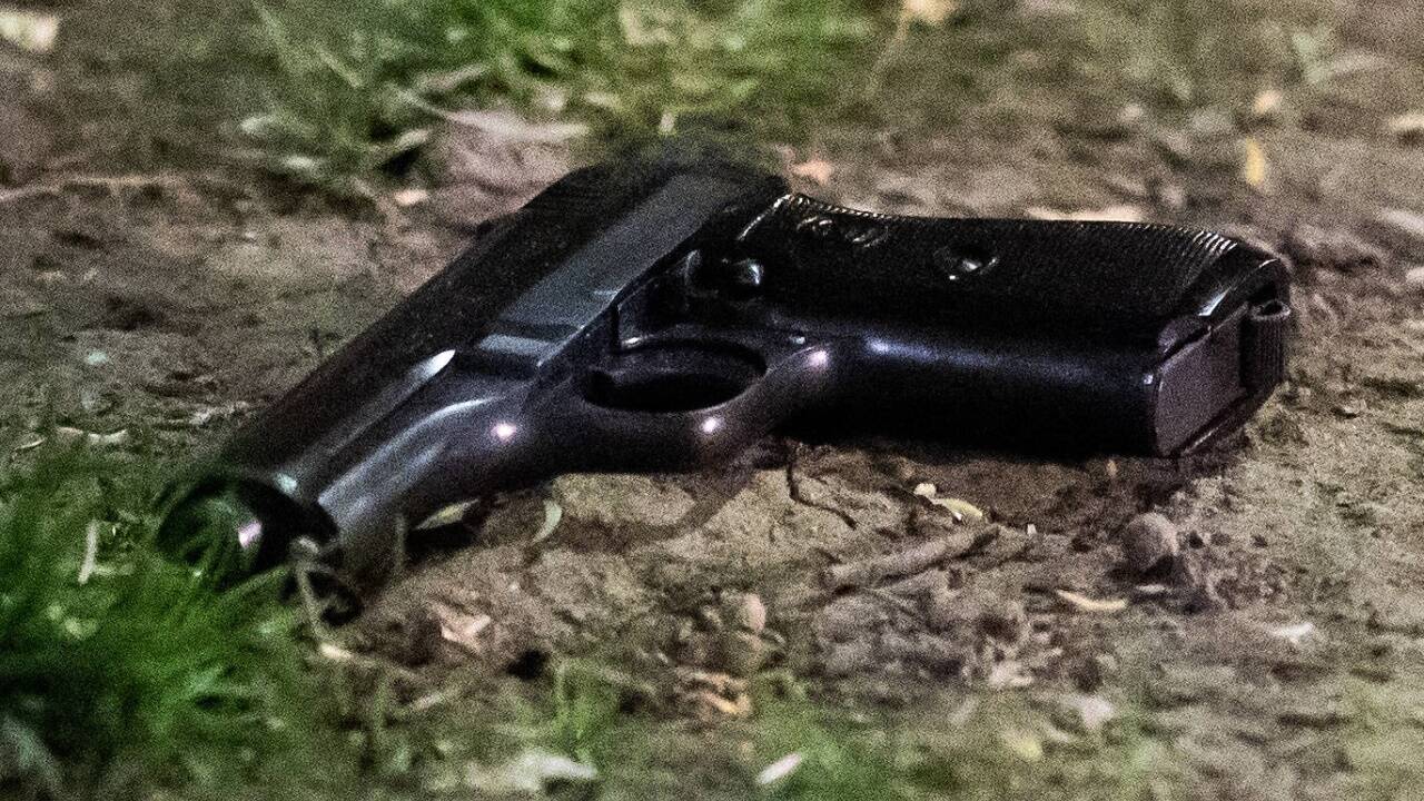 In Wien-Brigittenau hat am Donnerstag, 29. April 2021, ein Mann offenbar seine Ex-Partnerin erschossen. Im Bild: Die vermutete Tatwaffe.   In Wien-Brigittenau hat am Donnerstag, 29. April 2021, ein Mann offenbar seine Ex-Partnerin erschossen. Im Bild: Die vermutete Tatwaffe.