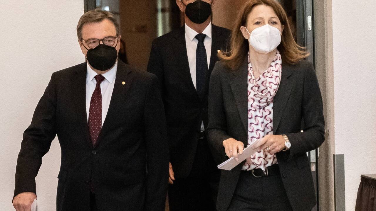 Platter, Leja, Mattle. Platter, Leja, Mattle.