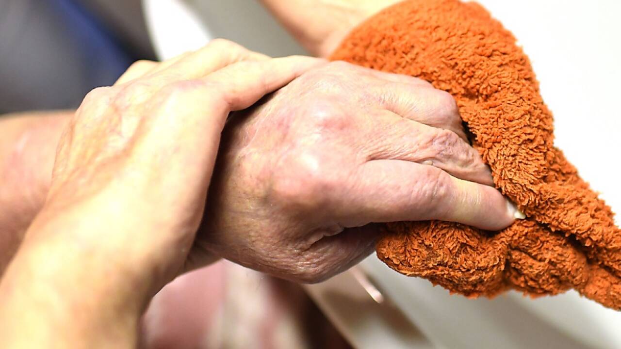 Die Pandemie bedeutet mehr Belastung für pflegende Angehörige 
