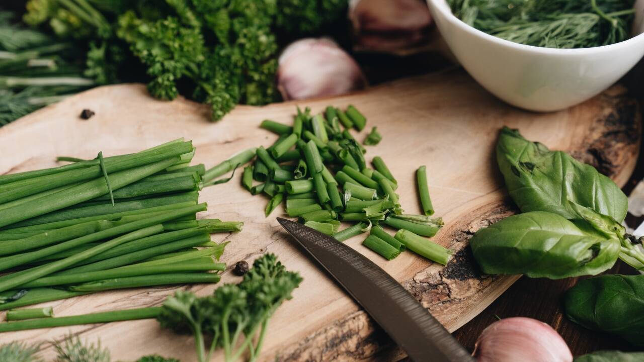 Für frische Kräuter braucht man weder einen Garten noch einen Balkon. 