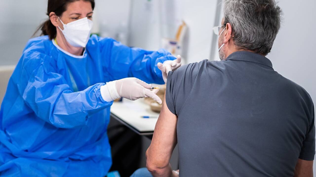 Falsche Aussagen zum Impfstatus können den Job kosten 
