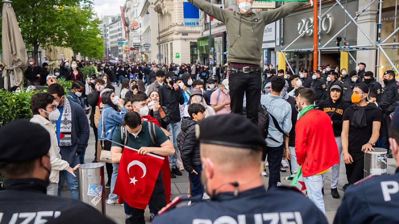 Auch die Kärntner Straße war Schauplatz von Demos 