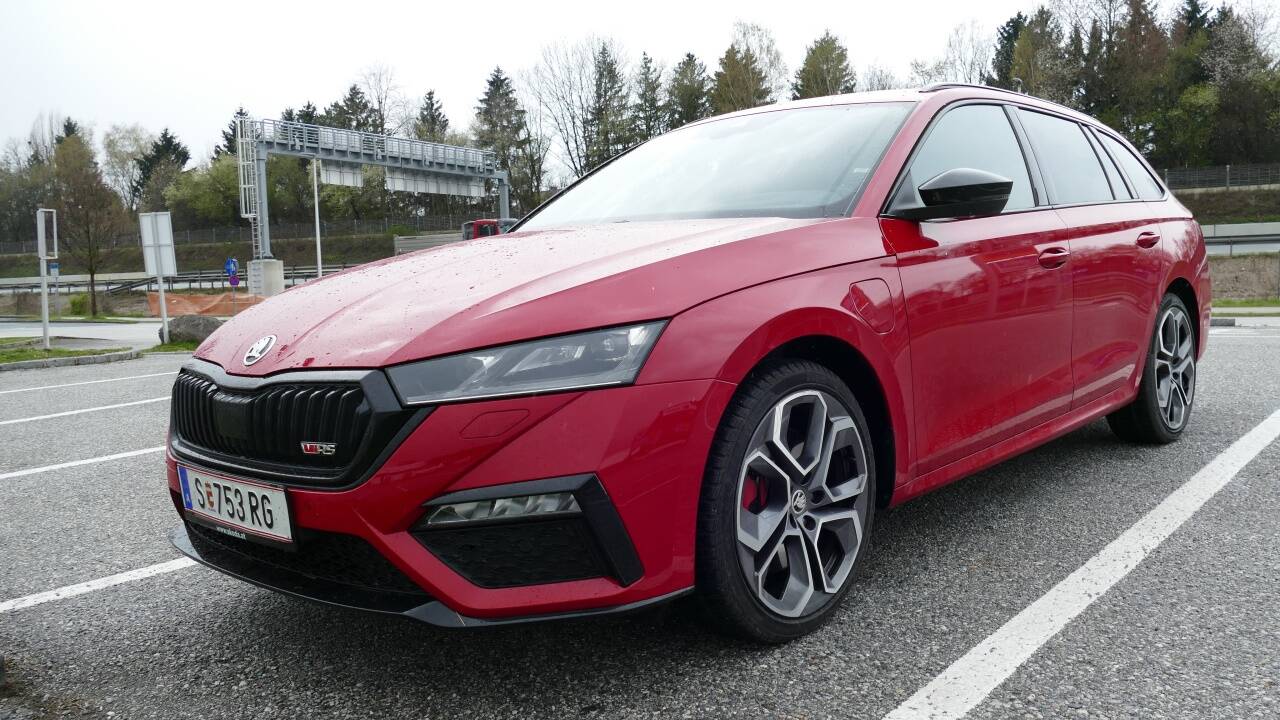  Der äkoda Octavia RS iV ist ein Auto für völlig unterschiedliche Einsatzgebiete. 