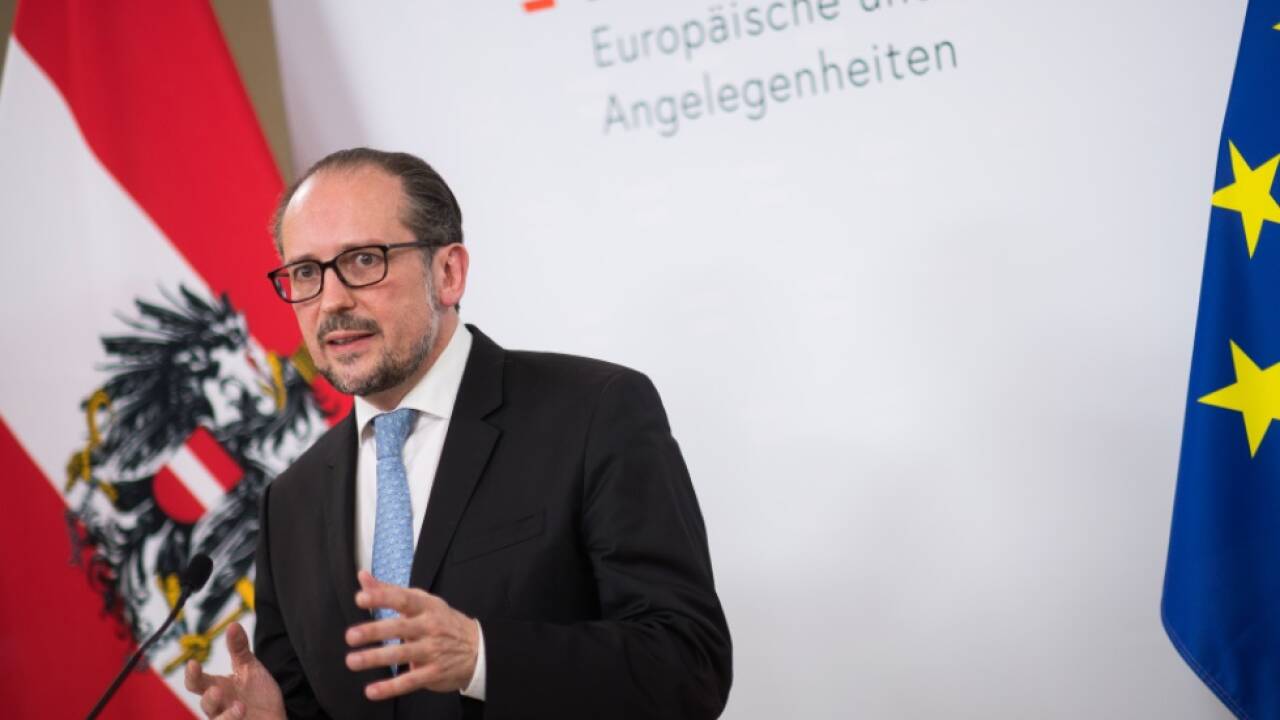 Außenminister Schallenberg verteidigt seine Fahnenaktion Außenminister Schallenberg verteidigt seine Fahnenaktion