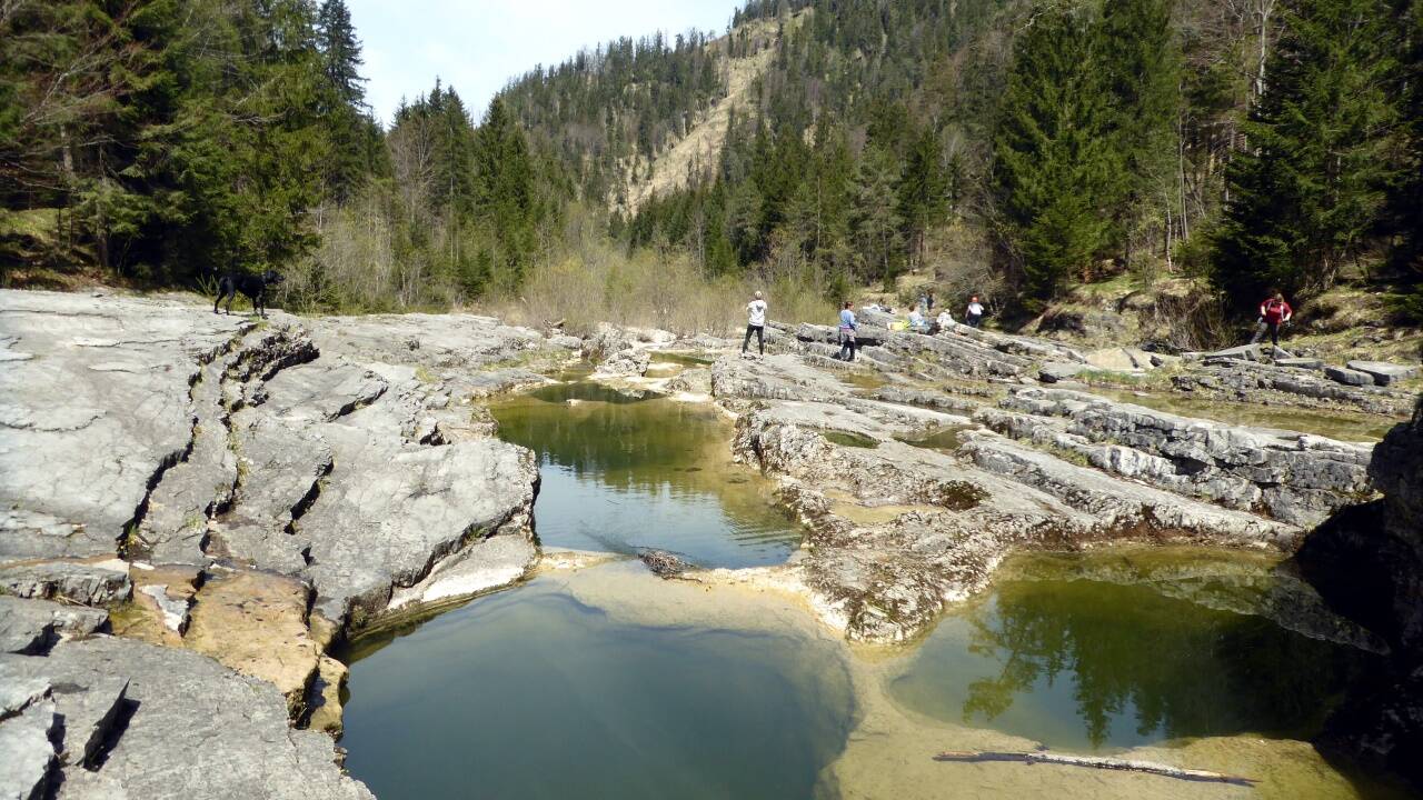 Das Felsenbad am Almbach in Faistenau. 