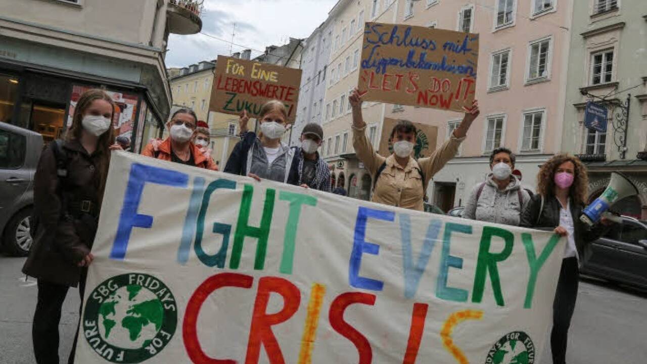 Auch einige Klimaaktivisten hatten sich eingefunden. 