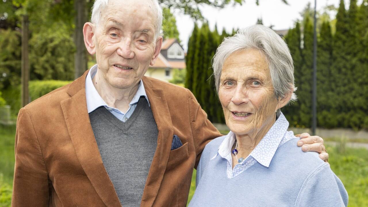 Walter Scheichl mit seiner zweiten Frau Michaela, sie war nach dem Unglück seine Krankenschwester. Walter Scheichl mit seiner zweiten Frau Michaela, sie war nach dem Unglück seine Krankenschwester.