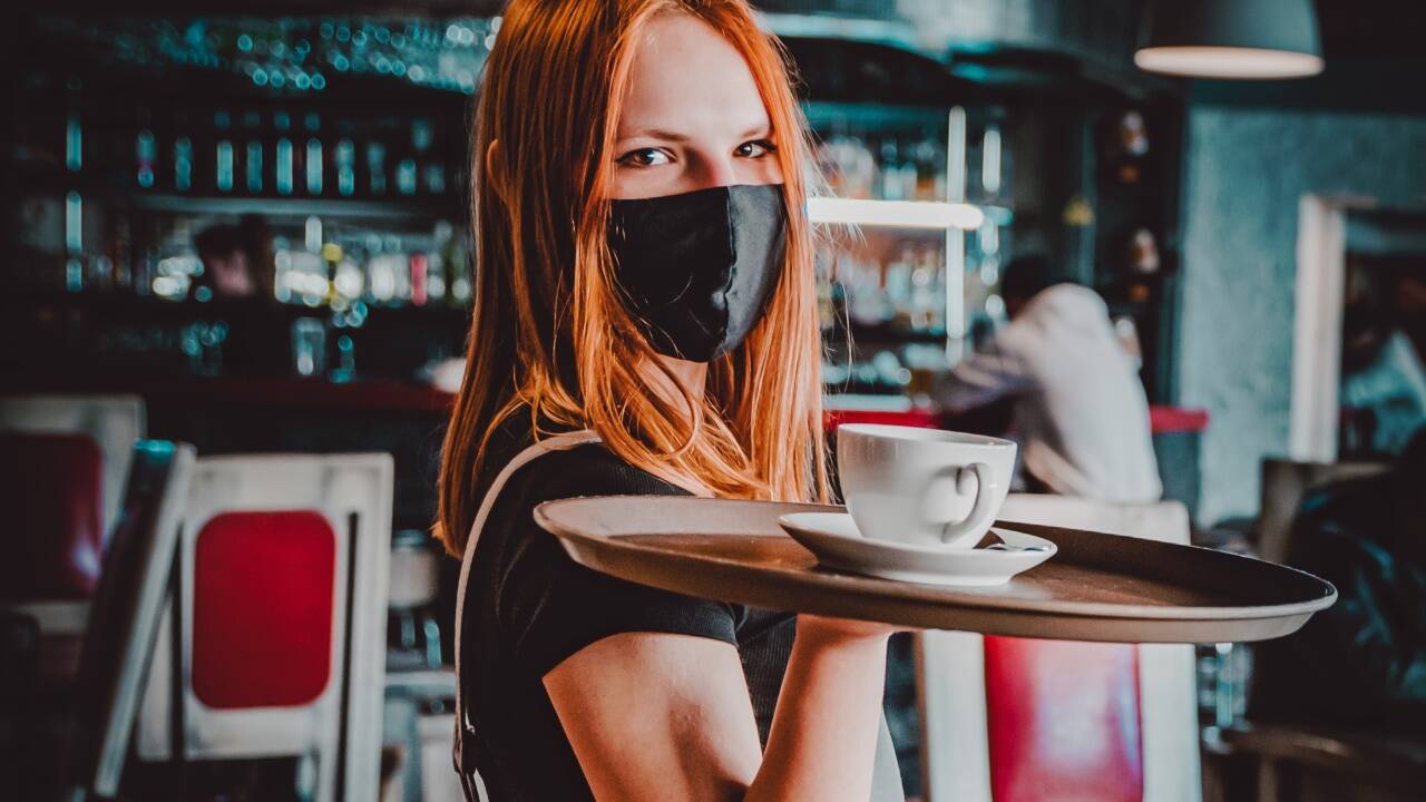 Alle drängen auf weitere Öffnungsschritte. Realistisch: Dass die Sperrstunde von 22 auf 24 Uhr verlängert wird. Alle drängen auf weitere Öffnungsschritte. Realistisch: Dass die Sperrstunde von 22 auf 24 Uhr verlängert wird.