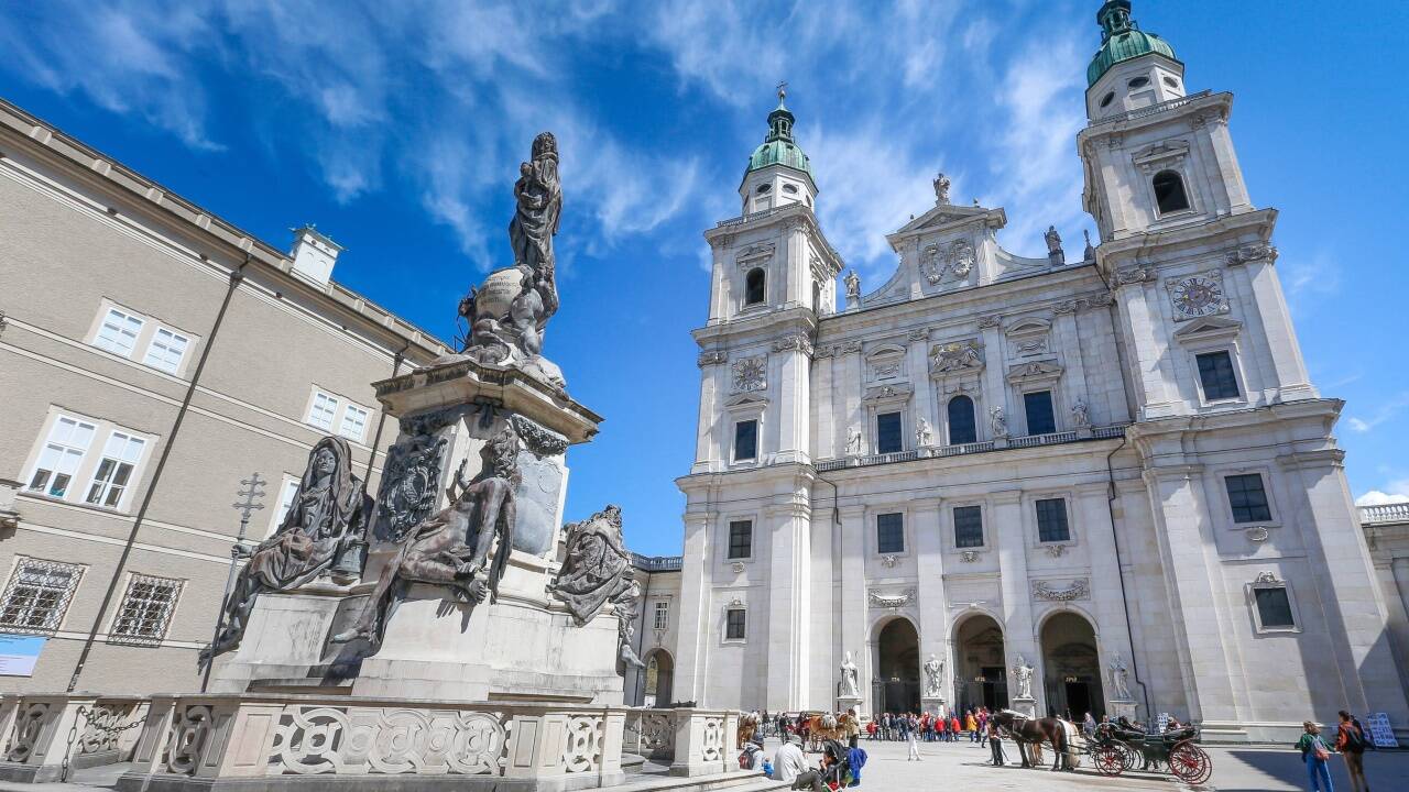 Der Salzburger Dom ist nicht zuletzt auch ein Magnet für Touristen. Die Erzdiözese will die Besucherströme künftig besser steuern – unter anderem mit einer Eintritts- gebühr.  