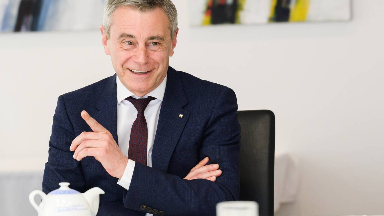 Heinrich Schaller, Vorstandschef der Raiffeisenlandesbank Oberösterreich, dementiert Ambitionen, Walter Rothensteiner als Generalanwalt im Sektor nachfolgen zu wollen.  Heinrich Schaller, Vorstandschef der Raiffeisenlandesbank Oberösterreich, dementiert Ambitionen, Walter Rothensteiner als Generalanwalt im Sektor nachfolgen zu wollen.