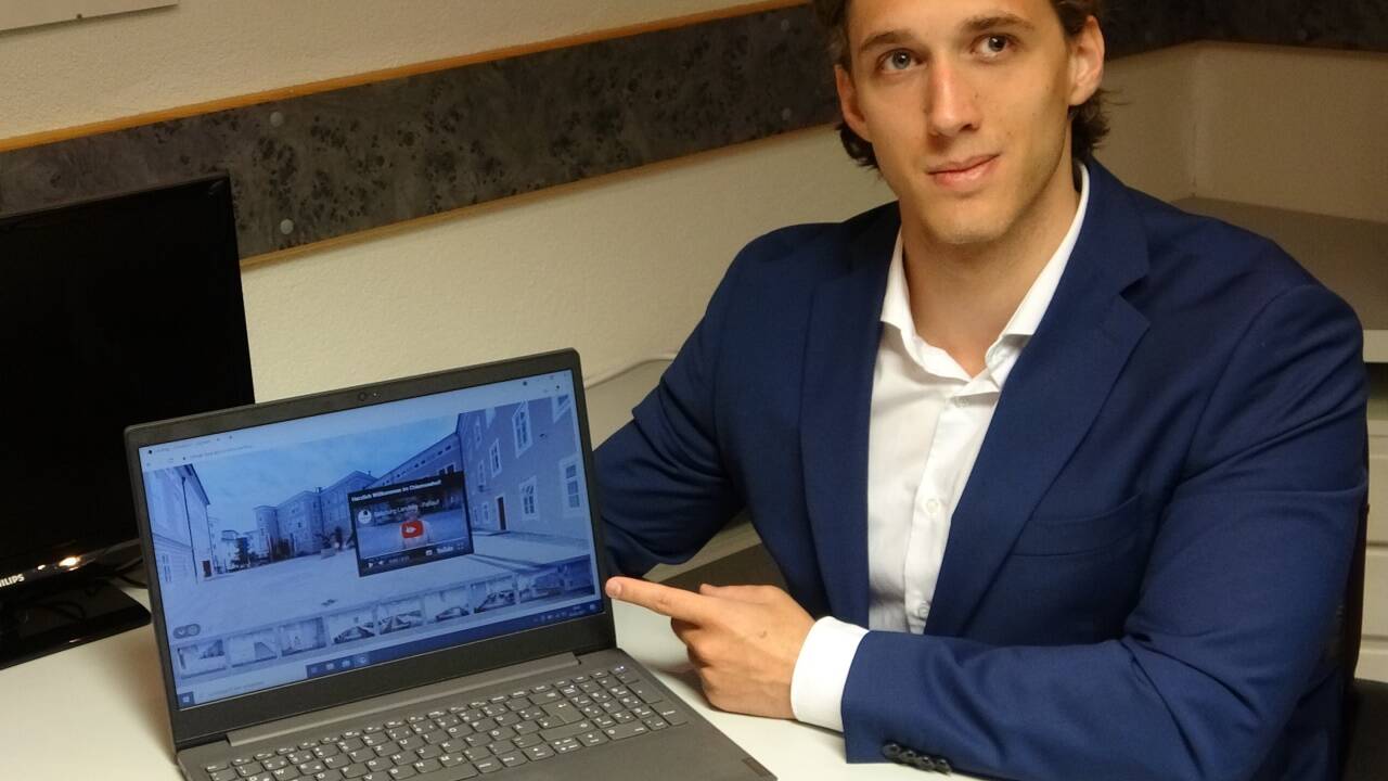 Der Krimmler Niklas Knapp hat im Alter von 24 Jahren seine erste Firma gegründet, die „Real Estate Knapp“. Die zweite heißt „Virtual Real Estate Knapp GmbH“ 