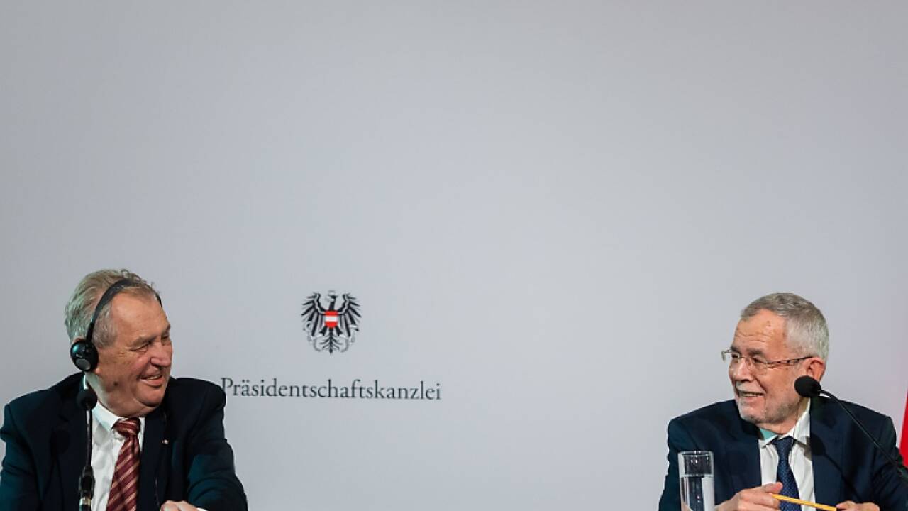 Zeman und Van der Bellen gaben sich freundschaftlich 