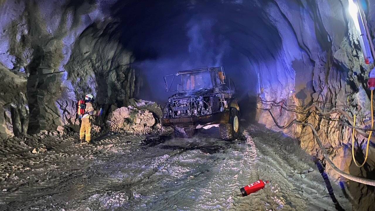 Bilder vom Einsatz in der Tunnelbaustelle. 