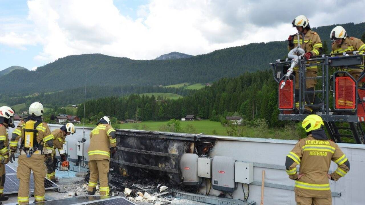 Die Abtenauer Feuerwehr brachte den Brand rasch unter Kontrolle. 