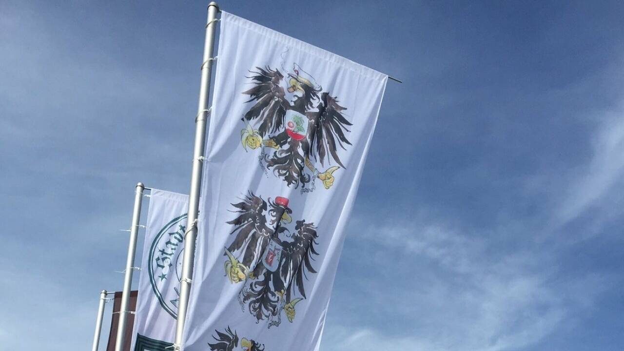 Bananenrepublik-Fahne in Obertrum: Polizei schritt ein