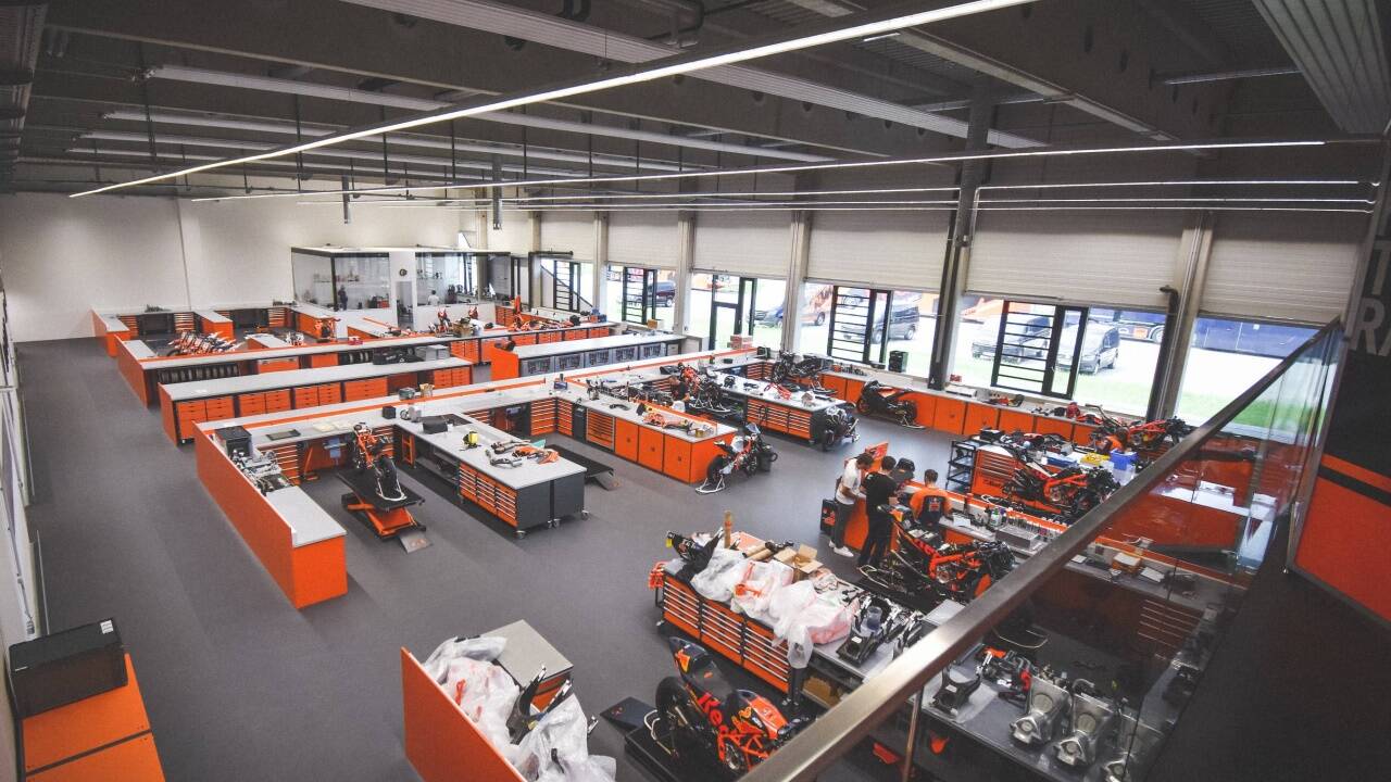 Impressionen aus der Motorsportzentrale von KTM in Munderfing. 