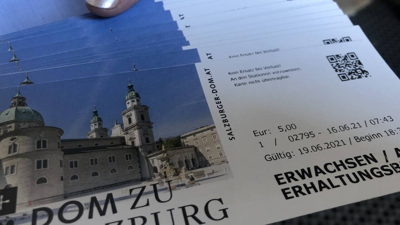 Ab 23. Oktober zahlen Besucher fünf Euro Eintritt im Salzburger Dom. 