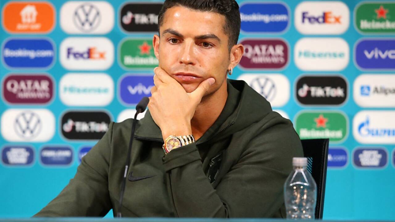 Ronaldo und sein 'Agua' - Getränke-Bingo sorgt für Amüsement 