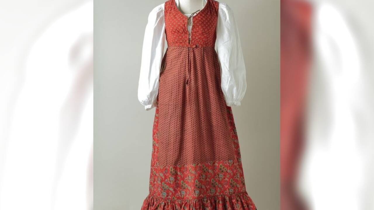 Dirndl oder Leiblkittel, bezeichnet als „Ischler Tracht“, 1830er-Jahre.  Dirndl oder Leiblkittel, bezeichnet als „Ischler Tracht“, 1830er-Jahre.