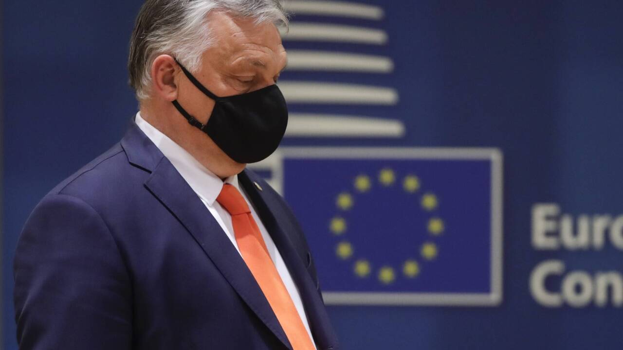 Ungarns Regierungschef Viktor Orbán trifft am Donnerstag auf dem EU-Gipfel ein. Ungarns Regierungschef Viktor Orbán trifft am Donnerstag auf dem EU-Gipfel ein.