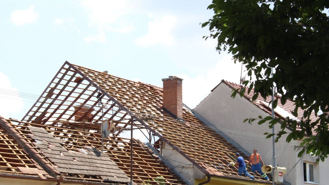 Bilder der Verwüstung im Dorf Moravská Nová Ves in Südmähren. 