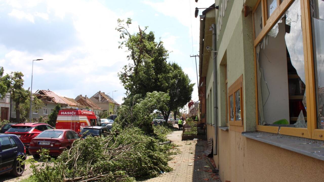 Bilder der Verwüstung im Dorf Moravská Nová Ves in Südmähren. 
