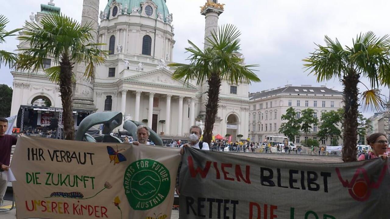 Laut Veranstalter 'mehrere tausend' Teilnehmer 