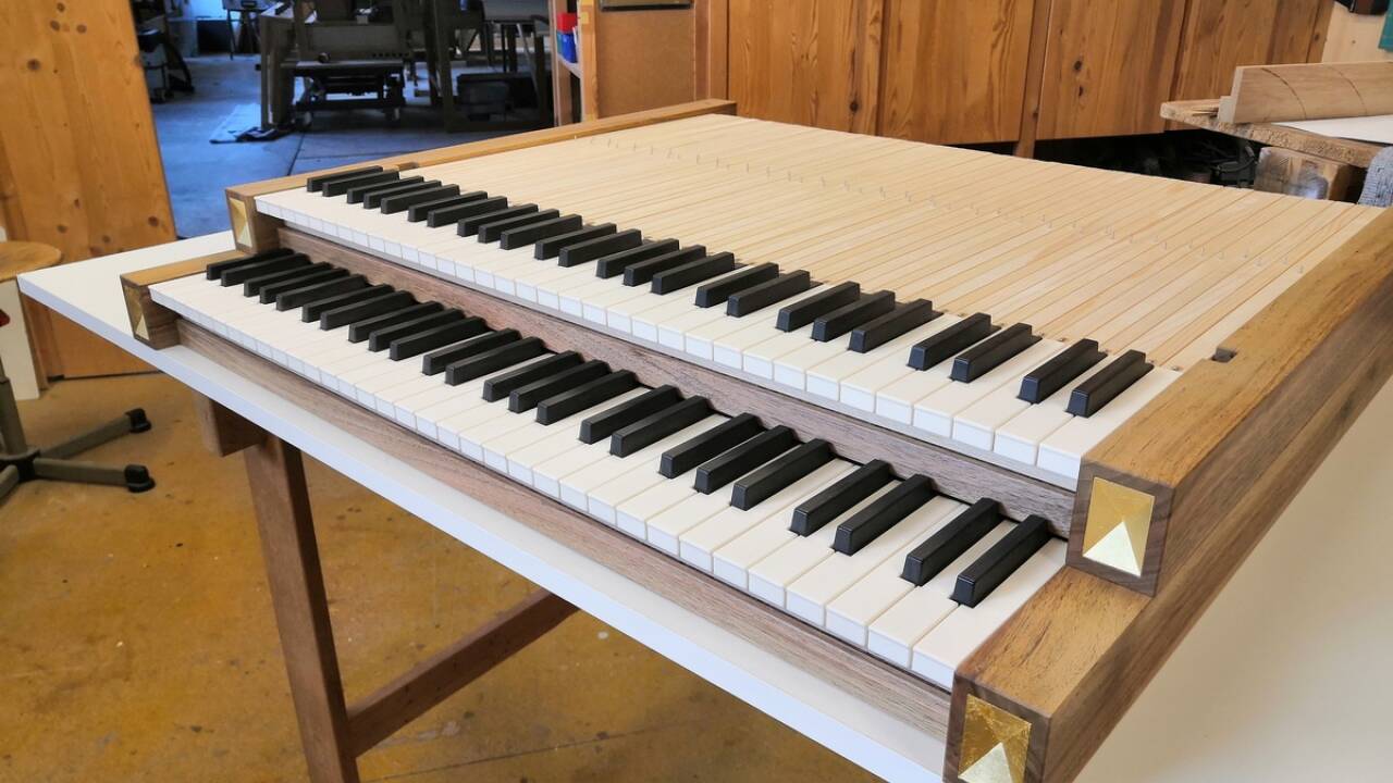 Die neuen Klaviaturen sind fertig. 