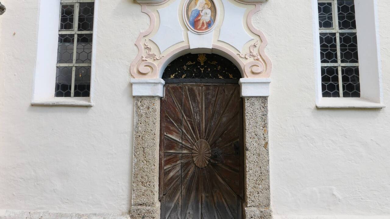 Blick auf die Schlosskapelle.  