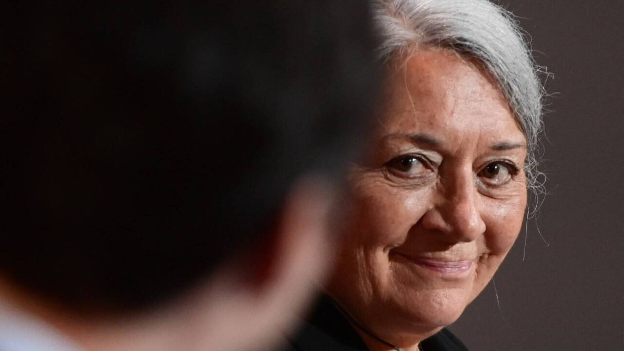 Die Inuit-Aktivistin Mary Simon wurde zur Repräsentantin der britischen Königin in Kanada ernannt. Die Inuit-Aktivistin Mary Simon wurde zur Repräsentantin der britischen Königin in Kanada ernannt.