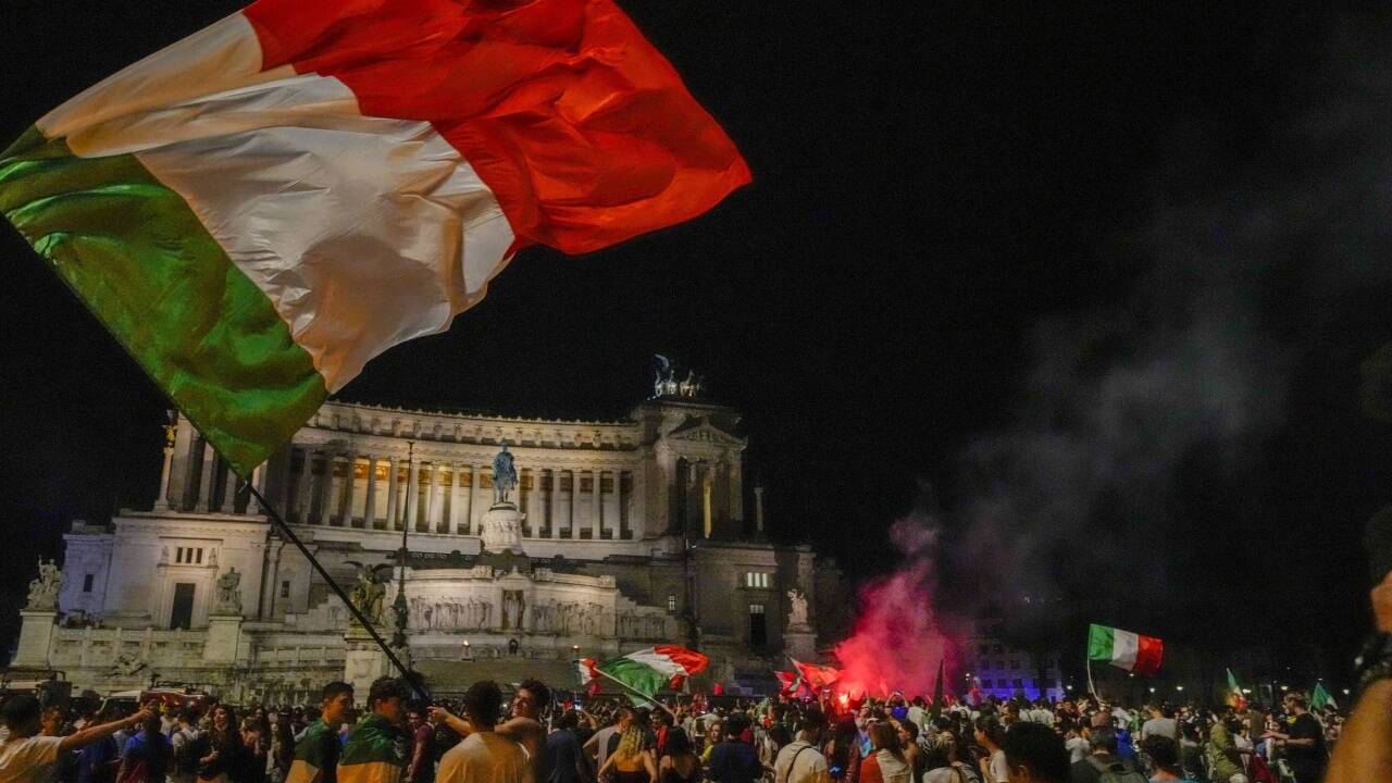 Italienische Fans feiern  