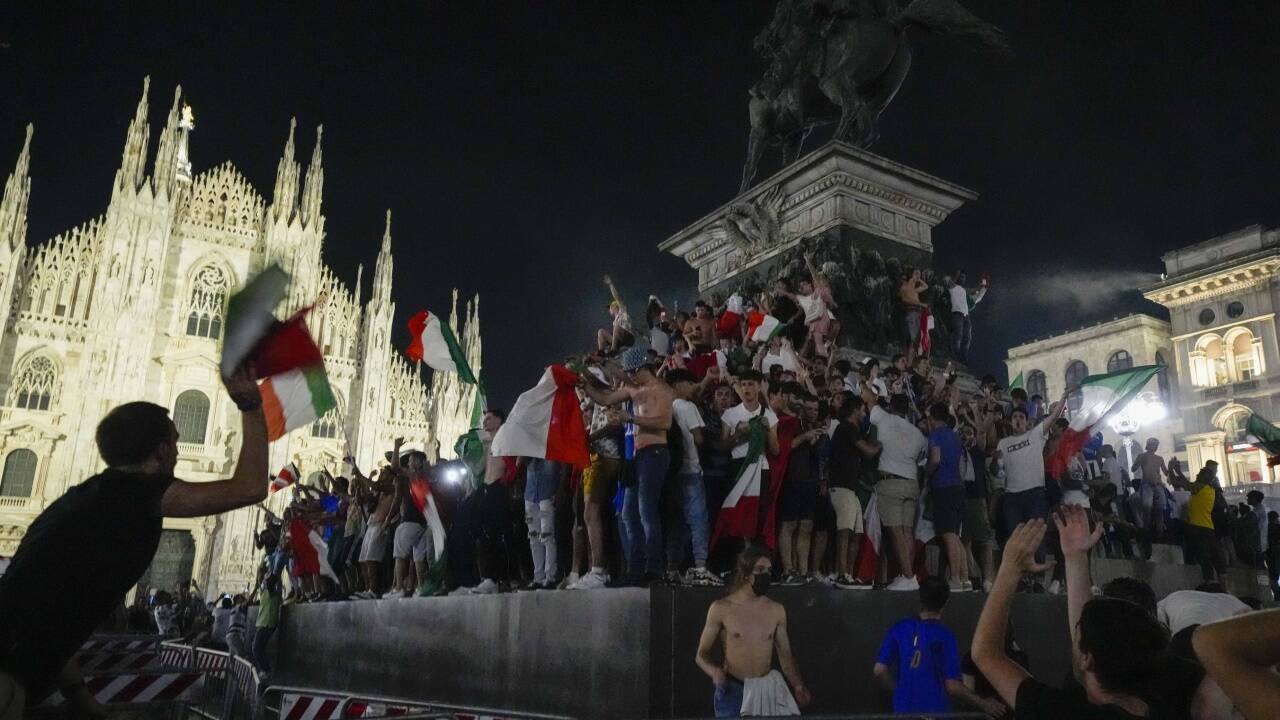 Italienische Fans feiern  