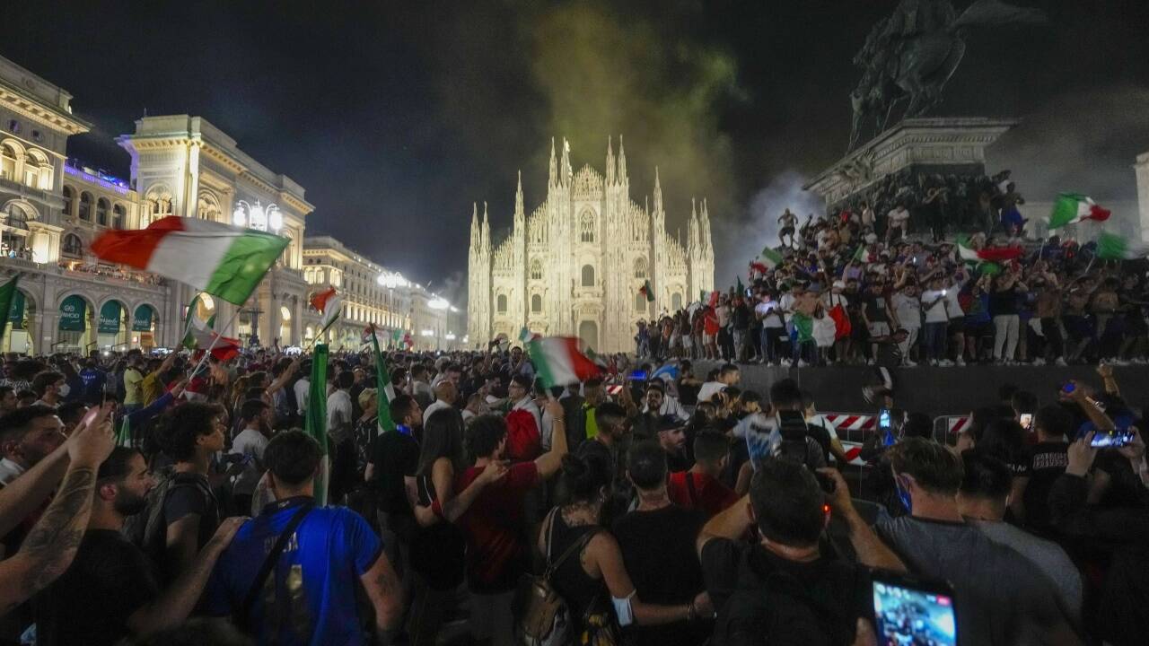Italienische Fans feiern  