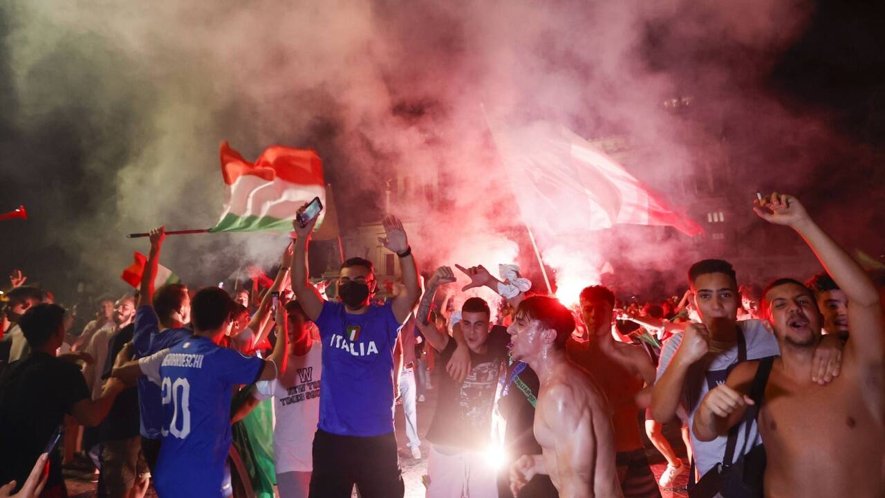 Italienische Fans feiern  