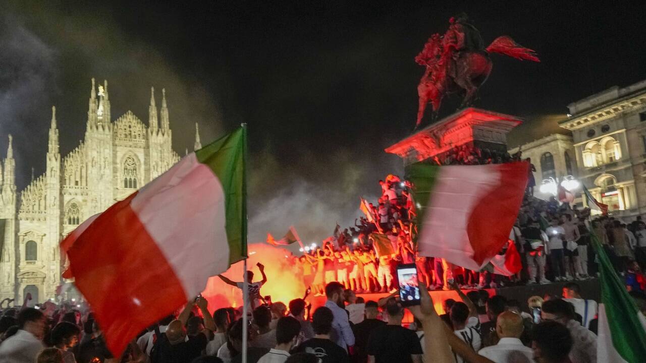 Italienische Fans feiern  