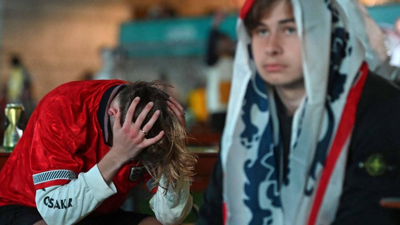 Nicht alle englischen Fans trauerten nach dem vergebenen EM-Titel friedlich. 