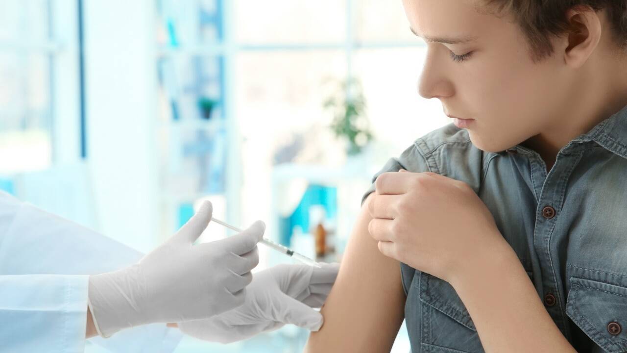 Soll man seinem Nachwuchs raten, sich gegen das Coronavirus impfen zu lassen? 