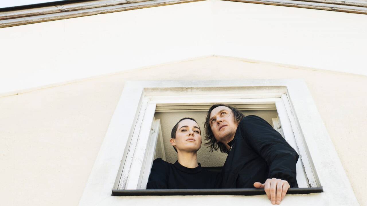 Verena Altenberger und Lars Eidinger kurz vor der Premiere des „Jedermann“. 