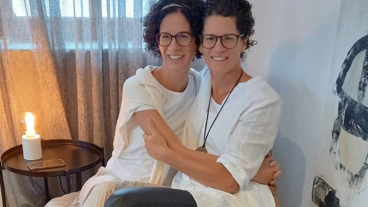Petra (links) und Simone.  