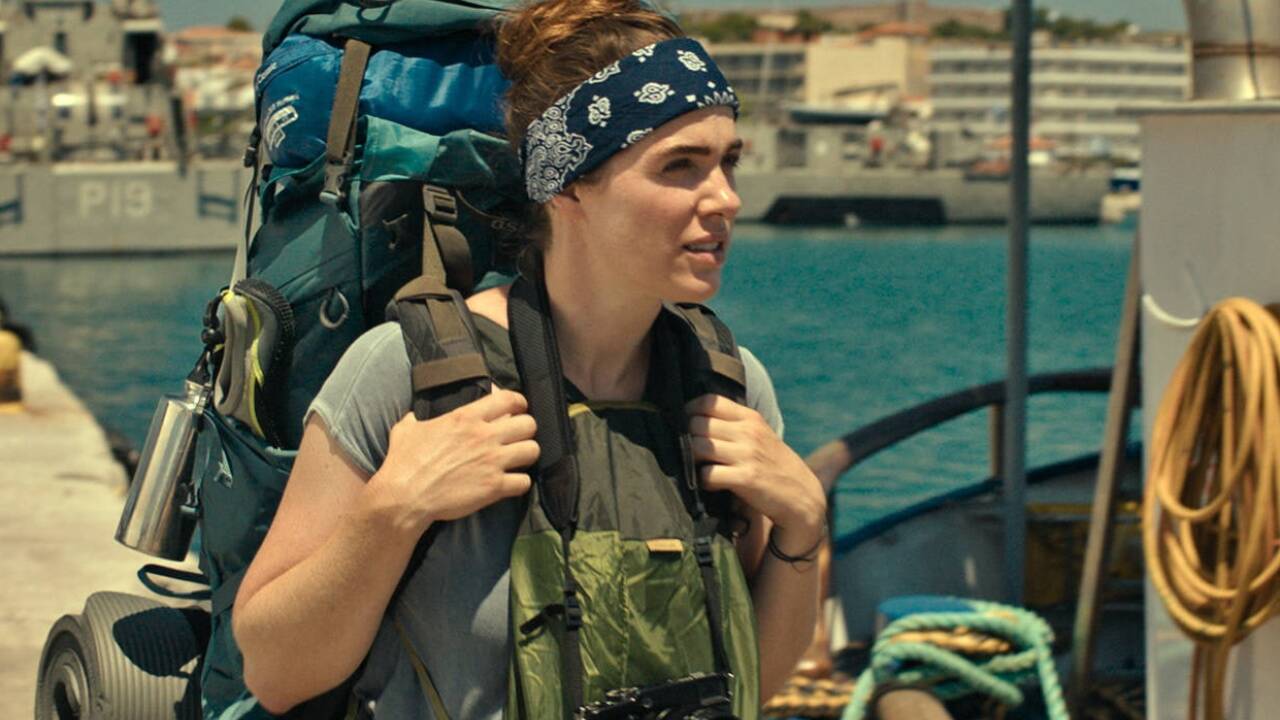 Verena Altenberger als Flüchtlingshelferin in „Me, We“. 