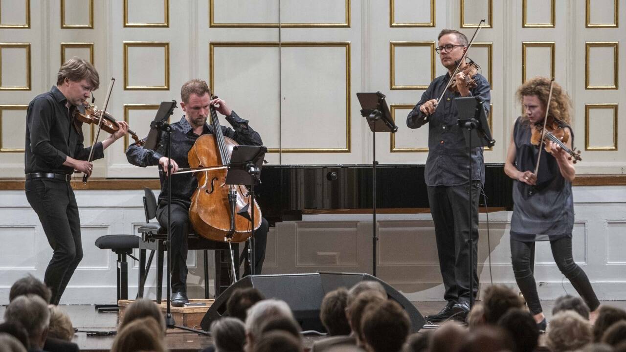 Meta4 aus Finnland interpretierten Steve Reich. 