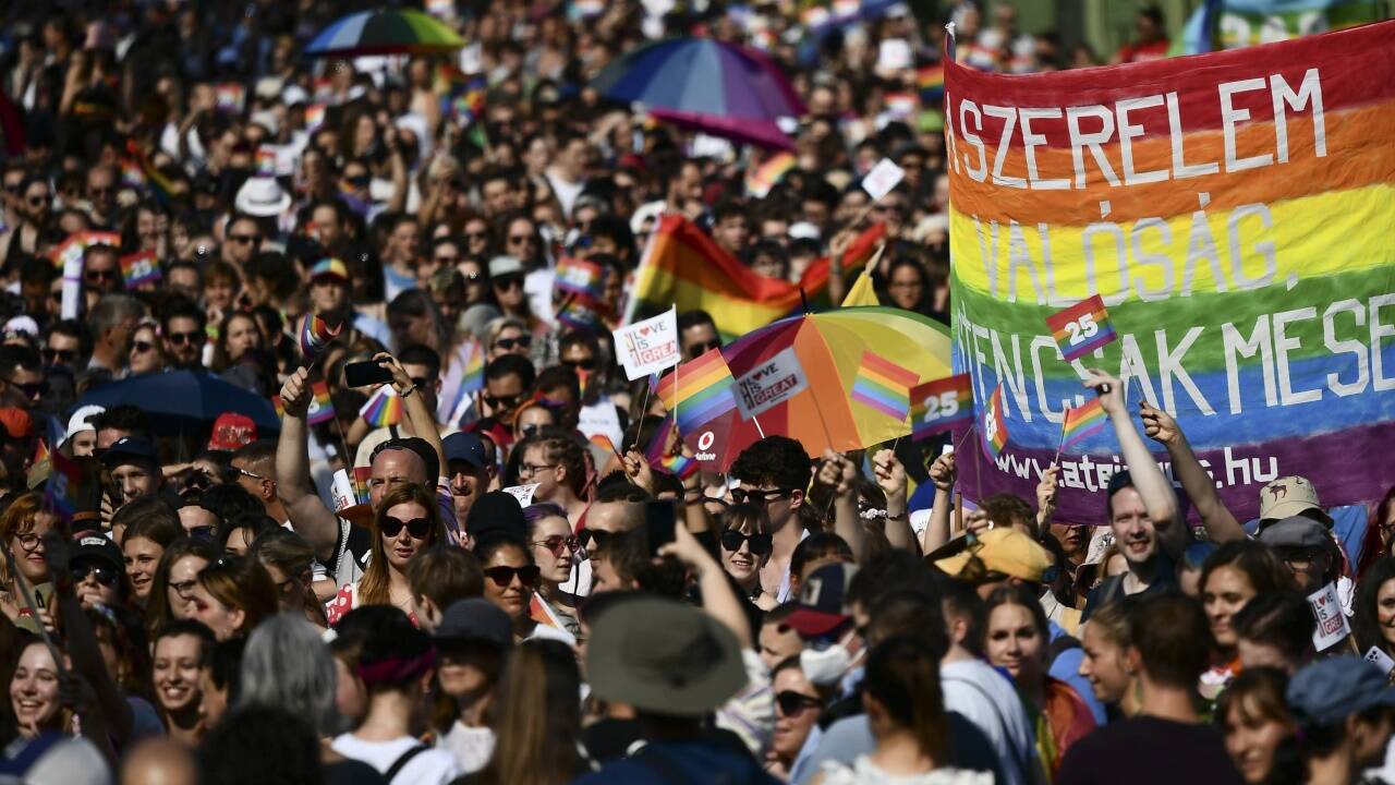 Die Budapester Pride verlief am Samstag störungsfrei. Kleine Gegendemonstrationen wurden abgeschirmt.  