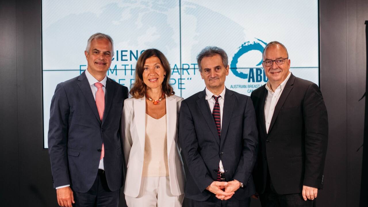 Für die Mediziner und Forscher ist das Ergebnis der Studie ein Meilenstein. Im Bild: Christian F. Singer, Marija Balic, Richard Greil, Michael Gnant (v. l.). 