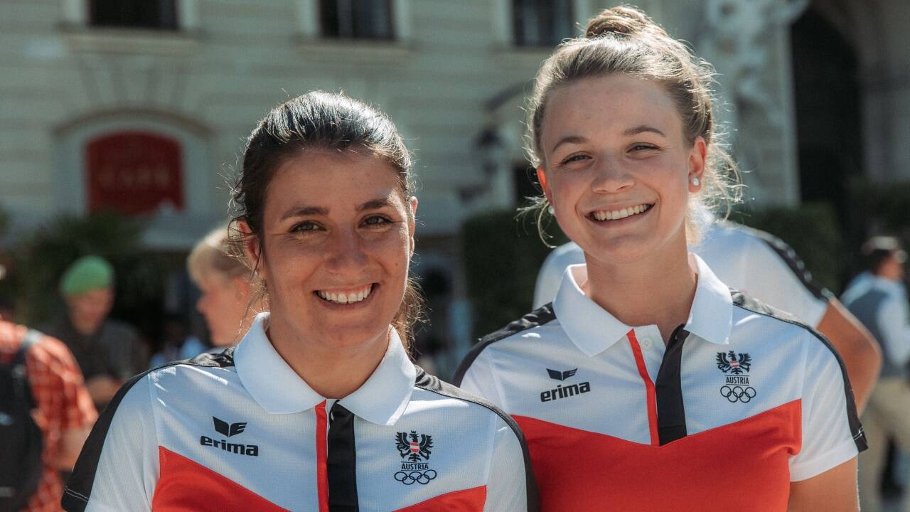 Kathrin Khoddam-Hazrati (l.) und Lea Siegl.  Kathrin Khoddam-Hazrati (l.) und Lea Siegl.