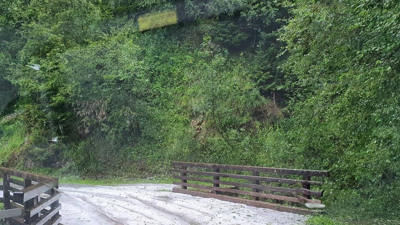 Ein Hagelsturm zog über den Pinzgau.  